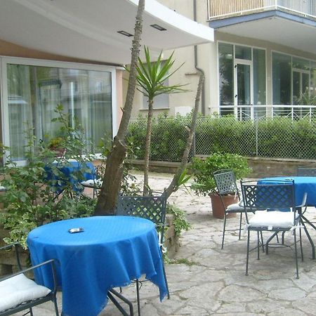 Hotel Bel Air Rivazzurra Di Rimini Kültér fotó