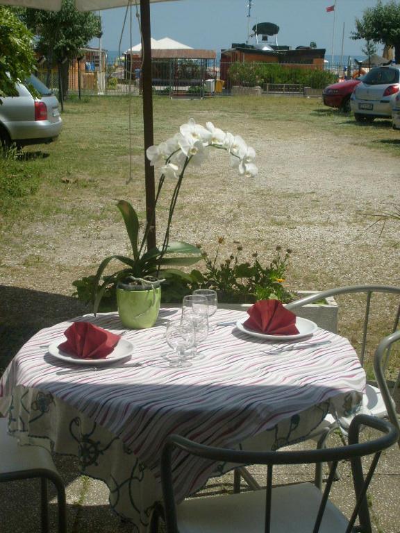 Hotel Bel Air Rivazzurra Di Rimini Kültér fotó